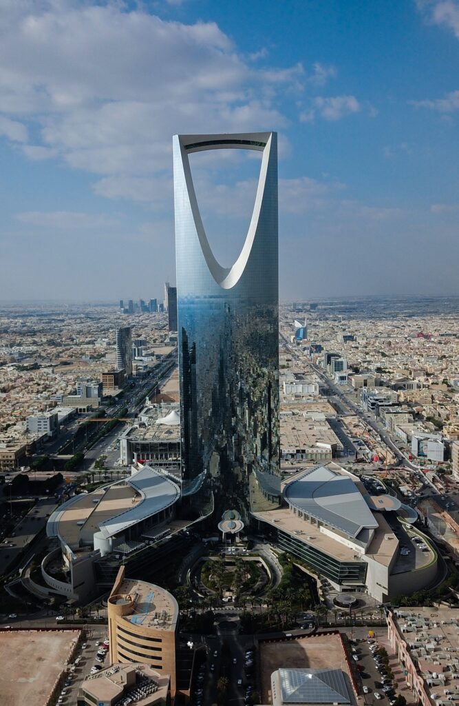 Explore Riyadh with this fully customizable package. Enjoy a flexible schedule with a personal driver and choose your destinations as you journey through Riyadh.